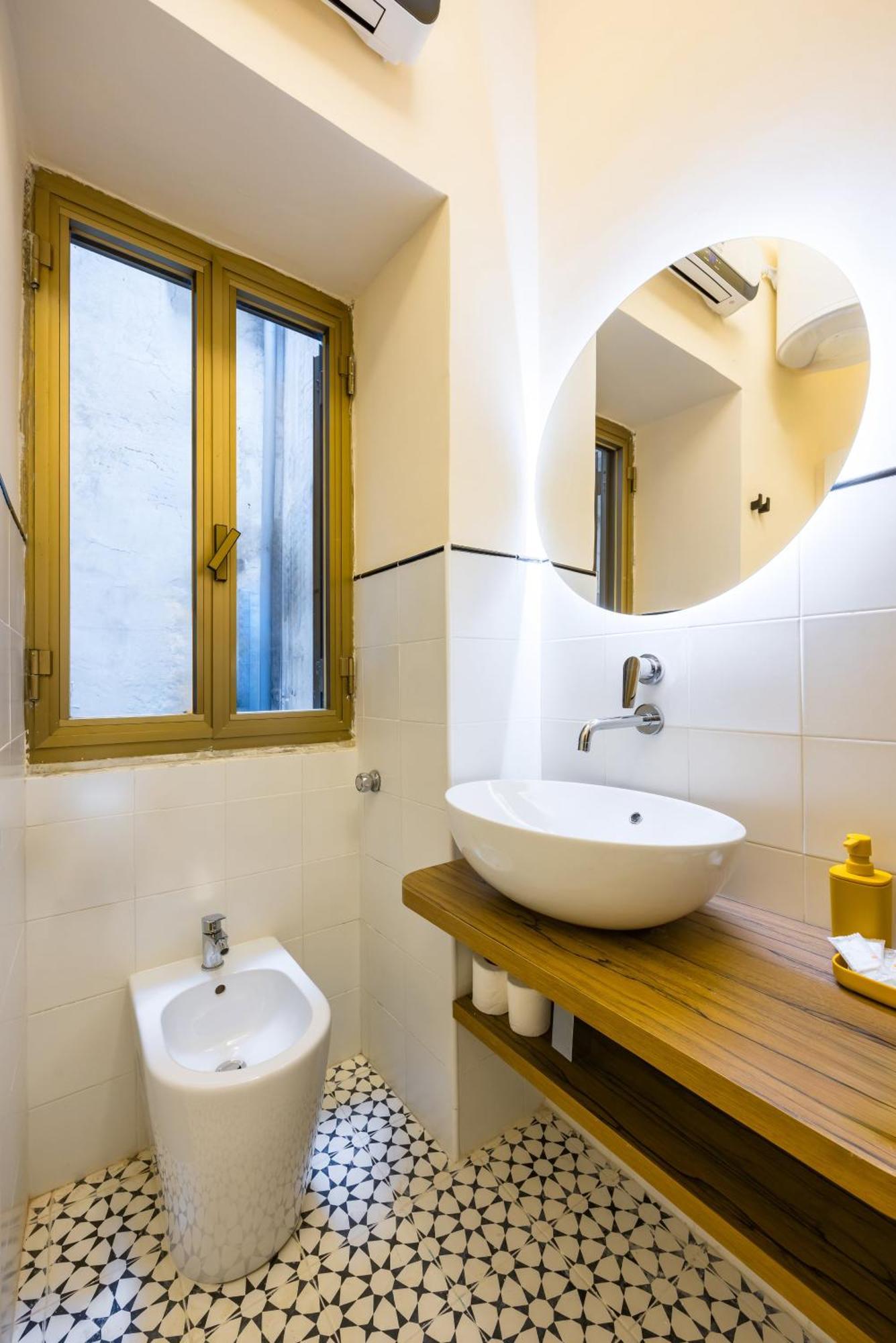 Cirillo Sunshine By Napoliapartments Bagian luar foto